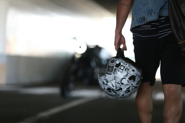 Entre la ville et la campagne : lequel est le meilleur pour le touring moto ?